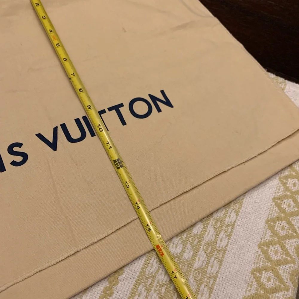 Large LV dust bag - Picture 4 of 4